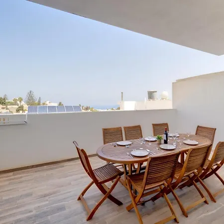 Seaview Modern 3br Duplex With Terrace By Quicktrips Lägenhet