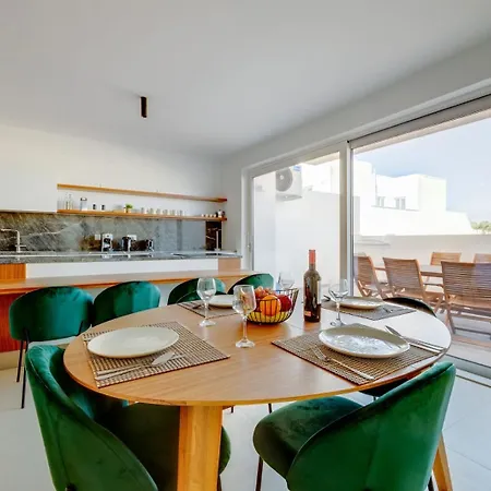 Lägenhet Seaview Modern 3br Duplex With Terrace By Quicktrips *