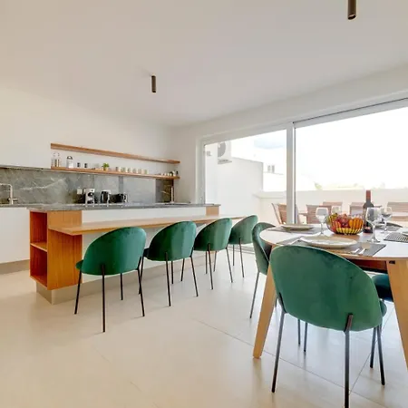Lägenhet Seaview Modern 3br Duplex With Terrace By Quicktrips